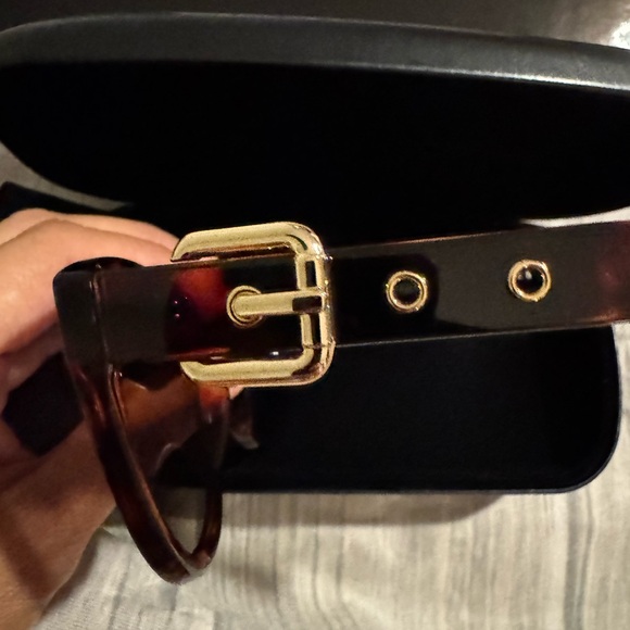 NWOT Moschino Havana Cat Eye Sunglasses $255 - New in Box - Picture 6 of 7